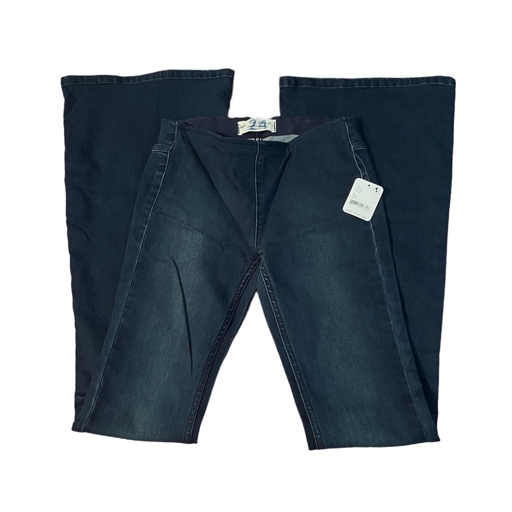 Free People Penny Pull-On Flare Jean